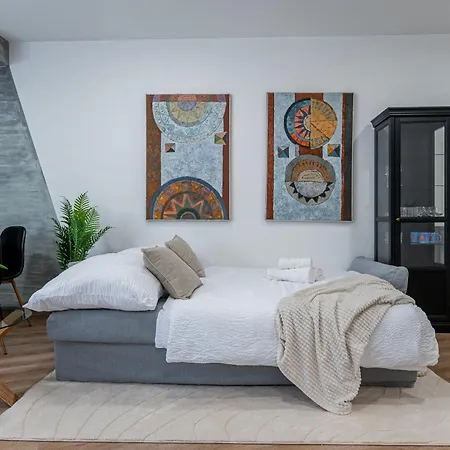 Centrum 60m2 4 Beds *
